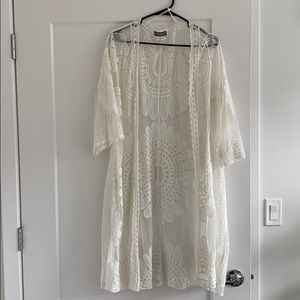 White lace kimono